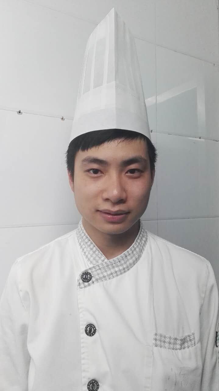 岳广源 